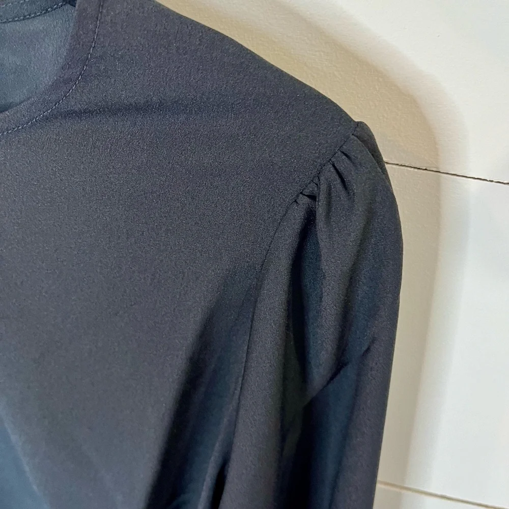 J. Crew Puff Sleeve Satin-Back Crepe‎ Blouse Keyhole Neck Black Large TALL NWT
